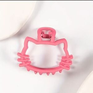 💞5/$18 Hello Kitty Hairclip